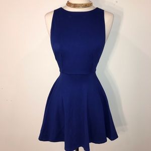 💙BACKLESS BEAUTY💙